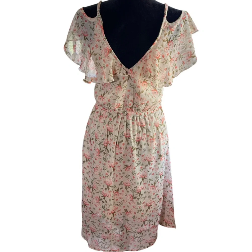 NWT Exhilaration Floral‎ Print Cold Shoulder Wrap Dress  Size M